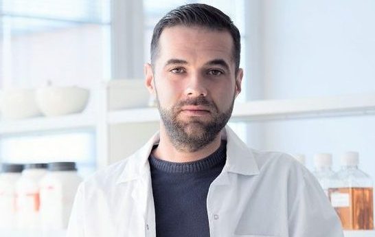 Nota biograficzna